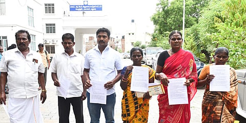 கோவிலாங்குளம் ஊராட்சி மன்ற உறுப்பினர்கள் 6 பேர் ராஜினாமா: ஆட்சியரிடம் கடிதம் அளித்ததால் பரபரப்பு