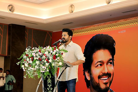 தீவிர அரசியலில் ஈடுபட சினிமாவில் இருந்து விலகுகிறாரா விஜய்?