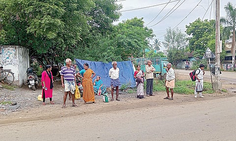 155 ஆண்டு பாரம்பரியம்.. பேருந்து நிலையம்தான் இல்ல! - அவதிப்படும் ஆரணி