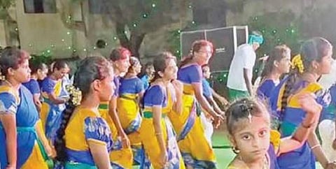 உடுமலையில் களைகட்டி வரும் வள்ளி கும்மி ஆட்டம்..!