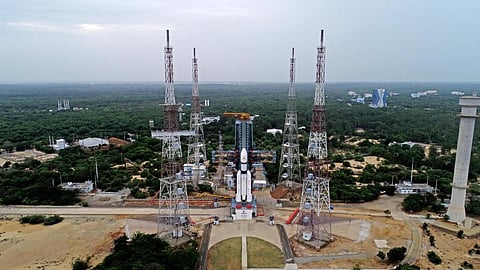 எல்விஎம்-3 ராக்கெட் மூலம் சந்திரயான்-3 நாளை விண்ணில் ஏவப்படுகிறது