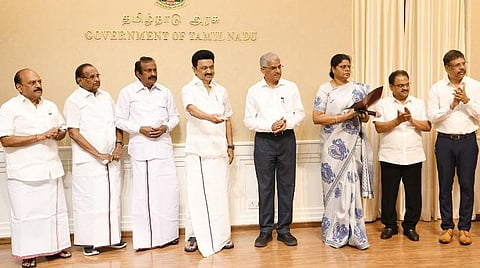 வீட்டுவசதி வாரியம் சார்பில் ரூ.634 கோடியில் குடியிருப்புகள், கட்டிடங்கள் - முதல்வர் திறந்து வைத்தார்