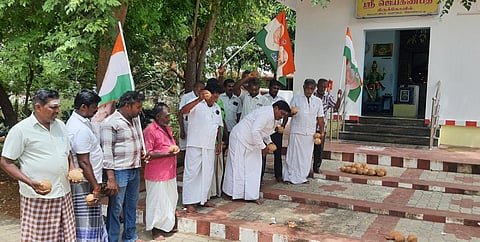 அனைத்து குடும்ப அட்டைதாரர்களுக்கும் மகளிர் உரிமைத் தொகை வழங்கக் கோரி தமாகா போராட்டம்