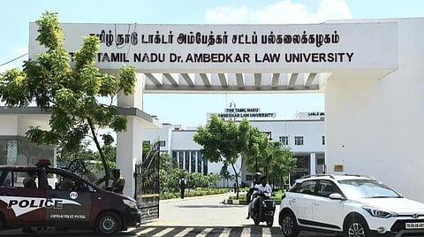 எல்எல்பி சட்டப் படிப்புக்கு 17-ம் தேதி முதல் விண்ணப்பிக்கலாம்