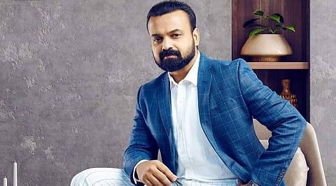 நடிகர் குஞ்சாகோ போபன் மீது தயாரிப்பாளர் புகார்