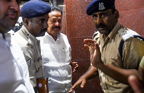 நுங்கம்பாக்கத்தில் உள்ள அமலாக்கத் துறை அலுவலகத்தில் அமைச்சர் பொன்முடி | படம்: பி.ஜோதி ராமலிங்கம்