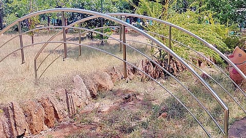 கோவை மாநகரில் கவனிப்பாரற்ற மூத்த குடிமக்கள் பூங்கா!