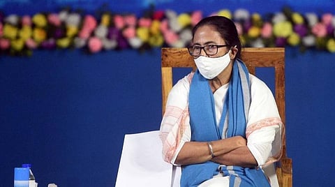 ‘மே.வங்கத்தில் பாஜக பெண் வேட்பாளரை ஆடையின்றி இழுத்து சென்ற 40 பேர் கும்பல்’