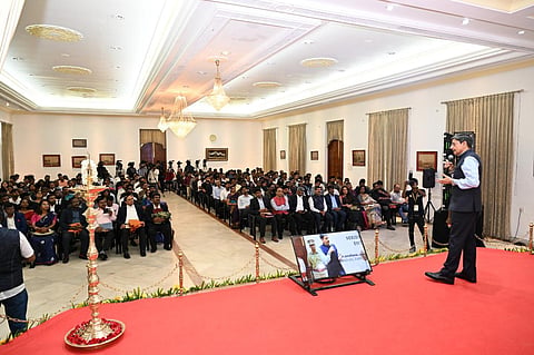 ‘மாவட்டத்துக்கு ஒரு மருத்துவக் கல்லூரி’ இலக்கை விரைவில் அடைவோம்: ஆளுநர் ஆர்.என்.ரவி பேச்சு