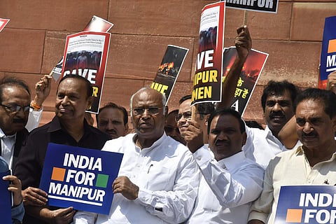 “மணிப்பூர் உடன் மற்ற மாநிலங்களை ஒப்பிட முடியுமா?” - கார்கே சரமாரி கேள்வி