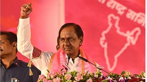 சிறுபான்மையினர் குடும்பத்துக்கு ரூ.1 லட்சம் - தெலங்கானா முதல்வர் சந்திரசேகர ராவ் அறிவிப்பு