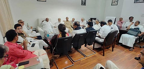எதிர்க்கட்சிகள் ஆலோசனைக் கூட்டம்