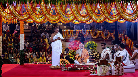 பாஜகவின் 3-வது ஆட்சியில் உலகின் 3-வது மிகப்பெரிய பொருளாதார நாடாகும் இந்தியா: ஐஇசிசி திறப்பு விழாவில் பிரதமர் தகவல்