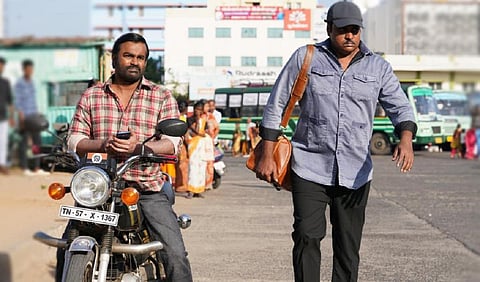 அரசியல் கதையில் இணைந்து நடிக்கும் செல்வராகவன் - யோகிபாபு