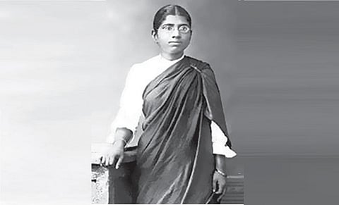 முத்துக்கள் 10: முதல் பெண் மருத்துவர் முத்துலட்சுமி ரெட்டி﻿