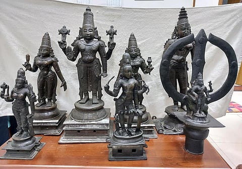மீட்கப்பட்ட தமிழக சிலைகள்
