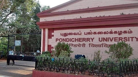 புதுவை பல்கலையில் நிதி முறைகேடு: சிபிஐ விசாரிக்க உயர் நீதிமன்றம் உத்தரவு