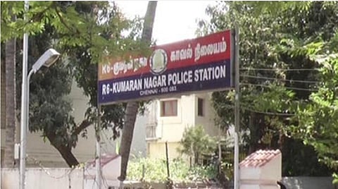 சென்னை | கதவை திறந்து வைத்துவிட்டு தூங்கிய செக்யூரிட்டி அதிகாரி: வீட்டில் 50 பவுன் நகைகள், பணம் திருட்டு