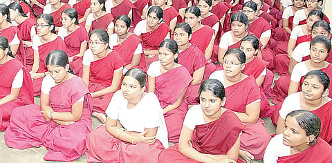 மாற்றம் கண்ட பள்ளி சீருடைகள்