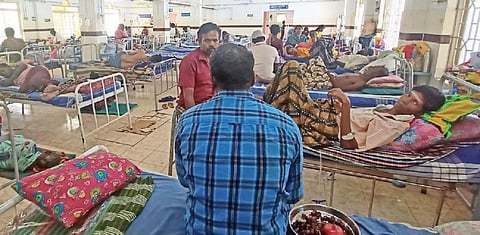 உழைப்பு அங்கே... சிகிச்சை இங்கே... - தேயிலை தோட்ட தொழிலாளர்களை தேனிக்கு துரத்தும் எஸ்டேட் நிர்வாகங்கள்