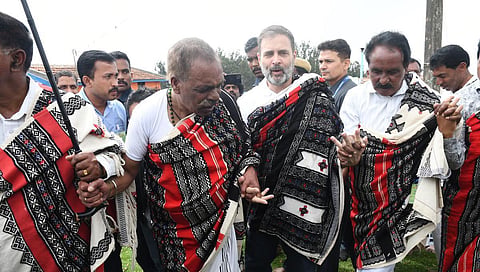சாதிவாரி கணக்கெடுப்பு தகவலை வெளியிட மத்திய அரசுக்கு பயம்: தோடர் பழங்குடியினரிடையே ராகுல்காந்தி கலந்துரையாடல்