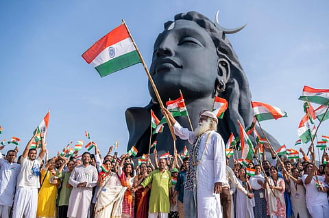 யோகாவின் மூலம் நம்மால் உலகில் தாக்கத்தை ஏற்படுத்த முடியும் - ஈஷா நிறுவனர் சத்குரு நம்பிக்கை