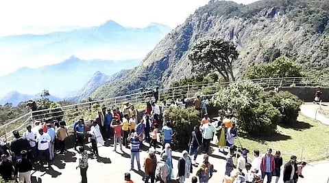 கொடைக்கானலில் வனத்துறை சுற்றுலா இடங்களுக்கு செல்ல பயணிகளுக்கு தடை