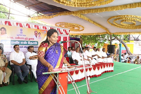 100-வது சுதந்திர தினத்தை கொண்டாடும்போது உலகுக்கு இந்தியா தலைமை தாங்கும் -  ஆளுநர் தமிழிசை பேச்சு