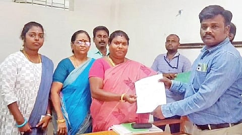 10 ஆண்டுகளாக அதிமுக வசமிருந்த நரிக்குடி ஒன்றிய தலைவர் பதவியை கைப்பற்றிய திமுக
