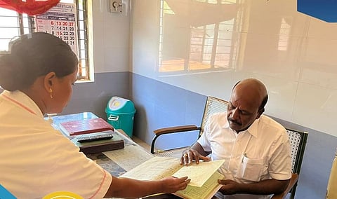 நெல்லை மாவட்டம் திசையன்விளையில் உள்ள மேம்படுத்தப்பட்ட அரசு ஆரம்ப சுகாதார நிலையத்தில் திடீர் ஆய்வு மேற்கொண்ட அமைச்சர் மா.சுப்பிரமணியன்