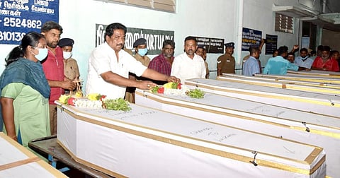 ரயில் பெட்டி தீ விபத்தில் 9 பேர் பலி | 'அயோத்தி' திரைப்படம் பாணியில் செயலாற்றிய மதுரை அமைச்சர்கள், அதிகாரிகள்
