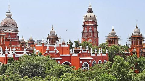 4 இருளர் பெண்களை போலீஸார் வல்லுறவு செய்த விவகாரம்: ஓய்வுபெற்ற பேராசிரியர் கல்யாணிக்கு எதிரான வன்கொடுமை வழக்கு விசாரணை ரத்து