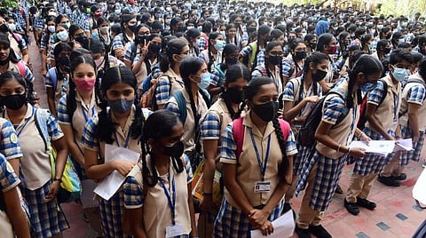 பள்ளி காலாண்டு தேர்வு அட்டவணை வெளியீடு - செப்.15 முதல் 27 வரை நடைபெறும்