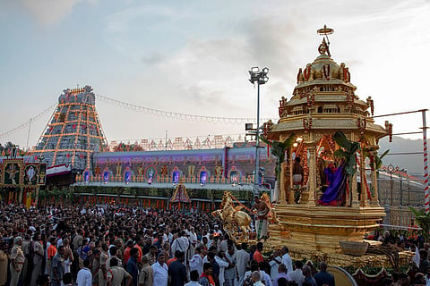 ஏழுமலையான் கோயில் பிரம்மோற்சவ விழாவின் கருட சேவை நாளில் திருமலைக்கு பைக்குகள் வர தடை