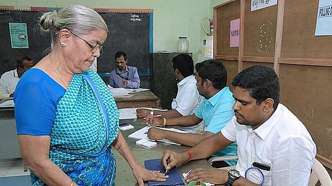ஒரே நாடு ஒரே தேர்தல் | குடியரசு முன்னாள் தலைவர் ராம்நாத் கோவிந்த் தலைமையில் குழு அமைத்தது மத்திய அரசு