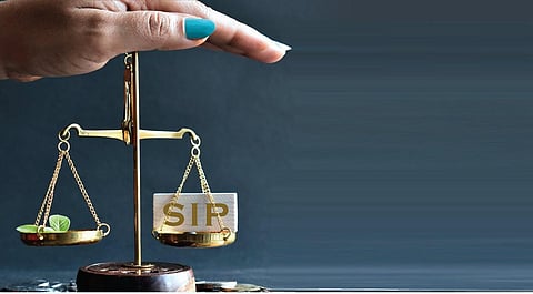 பணமின்றி அசையாது உலகு 14 | தொடர் முதலீடு எனும் எஸ்.ஐ.பி