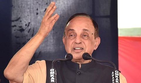 அமைச்சர் உதயநிதி மீது வழக்குப் பதிவு செய்ய அனுமதி கோரி ஆளுநருக்கு சுப்பிரமணியன் சுவாமி கடிதம்