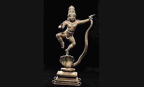 தமிழகத்திலிருந்து திருடப்பட்ட பிற் கால சோழர்கால கிருஷ்ணர் சிலை