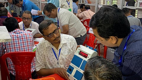இடைத்தேர்தல் முடிவுகள் | 3 இடங்களில் பாஜக வெற்றி - 4 தொகுதிகளைக் கைப்பற்றியது எதிர் அணி