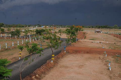 அனுமதியற்ற மனைப்பிரிவுகள் வரன்முறைக்கு ஆன்லைனில் விண்ணப்பிக்கலாம்