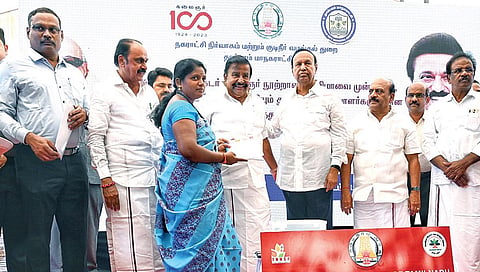 தூய்மை பணியாளர்களுக்கான மருத்துவ முகாம்: தாம்பரம் மாநகராட்சியில் அமைச்சர் கே.என்.நேரு தொடங்கிவைத்தார்