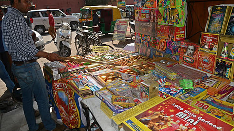 பட்டாசு கடை ஒன்றின் கோப்புப் படம்