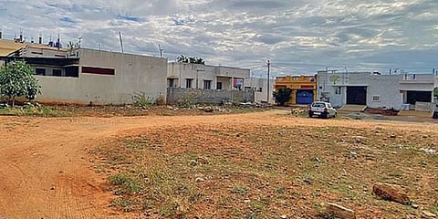திருப்பூர் கோயில்வழி பகுதியில் அமைந்துள்ள குடியிருப்புகள். படம்: இரா.கார்த்திகேயன்