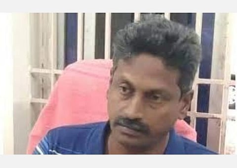 குற்றப் பத்திரிகையில் பெயர் சேர்க்காமல் இருக்க ரூ.1 லட்சம் லஞ்சம் வாங்கிய டிஎஸ்பி கைது