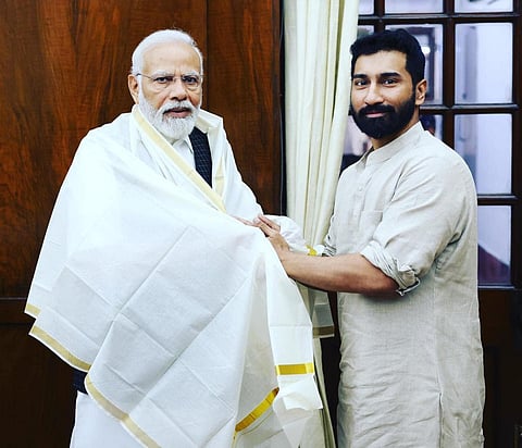 பிரதமருடன் அனில்
