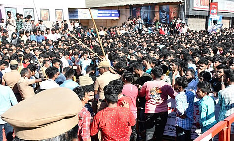 மதுரையில் பாதியில் முடிந்த ‘ஹேப்பி ஸ்ட்ரீட்’ நிகழ்ச்சி - சொதப்பியது எப்படி?