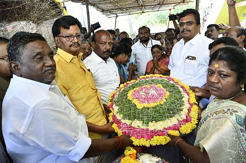 தேனி | உடல் உறுப்பு தானம் செய்த நபருக்கு அரசு மரியாதையுடன் இறுதிச் சடங்கு: அமைச்சர் மா.சு. பங்கேற்பு
