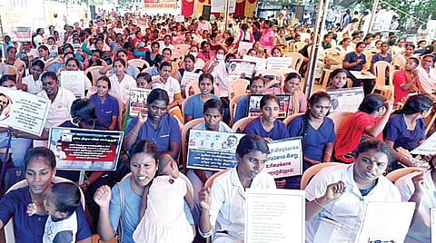 பணி வழங்கப்படும் என அமைச்சர் உறுதி: சென்னையில் 2 நாட்களாக நடந்த செவிலியர்களின் போராட்டம் வாபஸ்