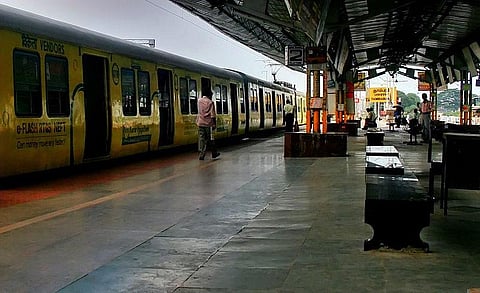 பேசின்பாலம், வில்லிவாக்கம், கிண்டி, தாம்பரம் உட்பட 30 ரயில் நிலையங்களில் தூய்மை பிரச்சாரம்