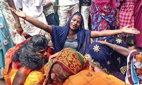 விழுப்புரம் 30 | கட்டுக்குள் வந்த ரவுடிசம்; கலங்கி நிற்கும் திருநங்கைகள்!